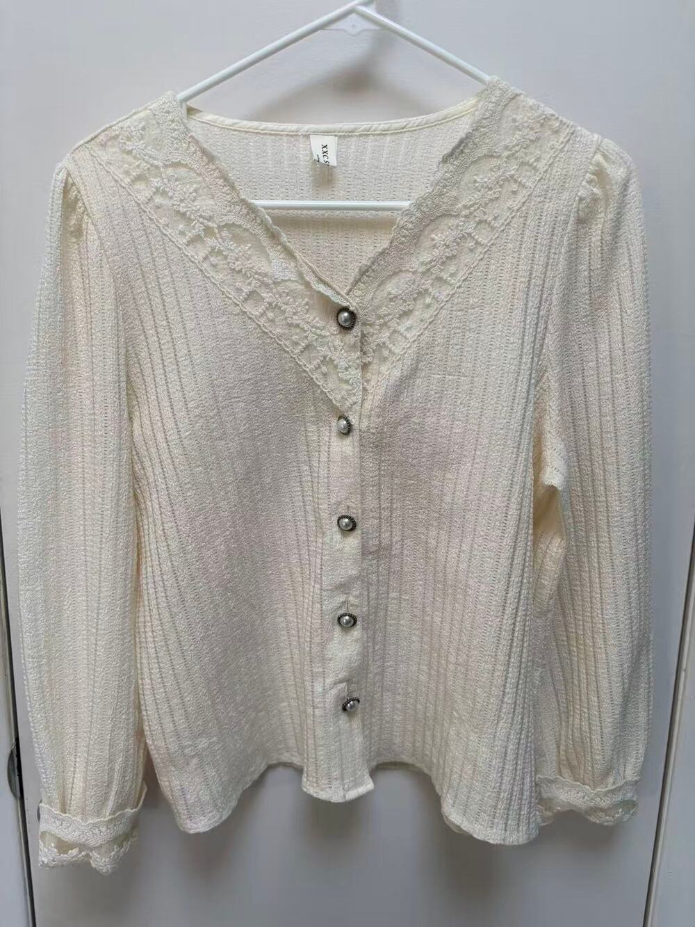 Cream Knit Cardigan Sweater V Neck Lace Trim Pearl Button Top Coquette Size M